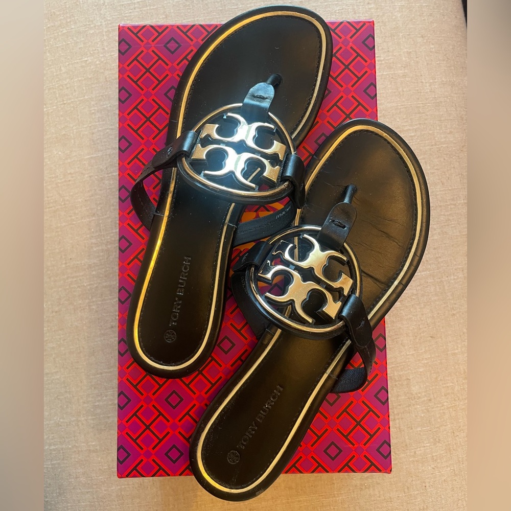 Metal Miller Soft Sandals Sz. 8 1/2